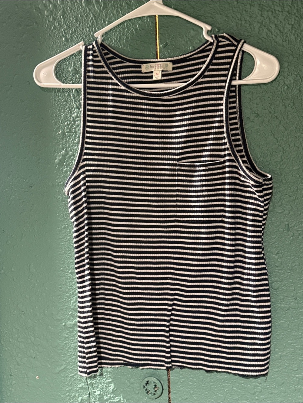 Striped Sleeveless Tank Top - Black & White